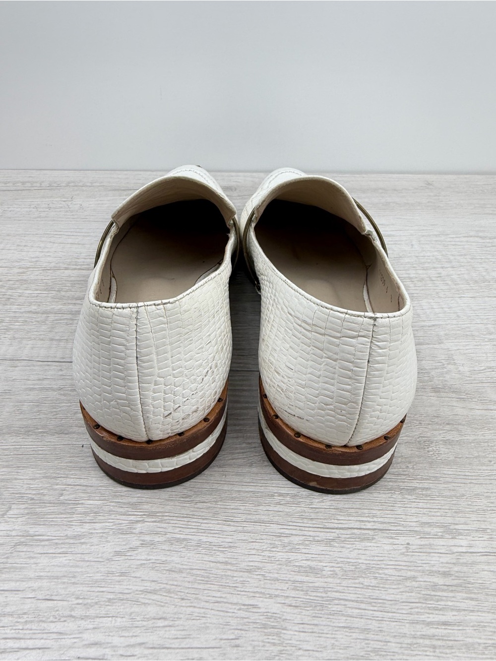 Freda Salvador White Embossed Leather Loafers Size 8 - Picture 5 of 11